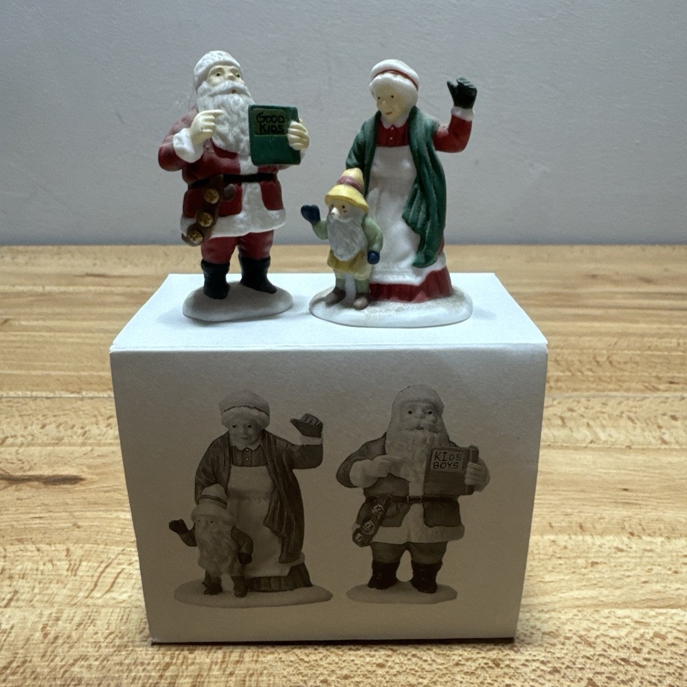 Dept 56 Mr & Mrs Claus Heritage Village Collection Retired Set Of Two #5609-0